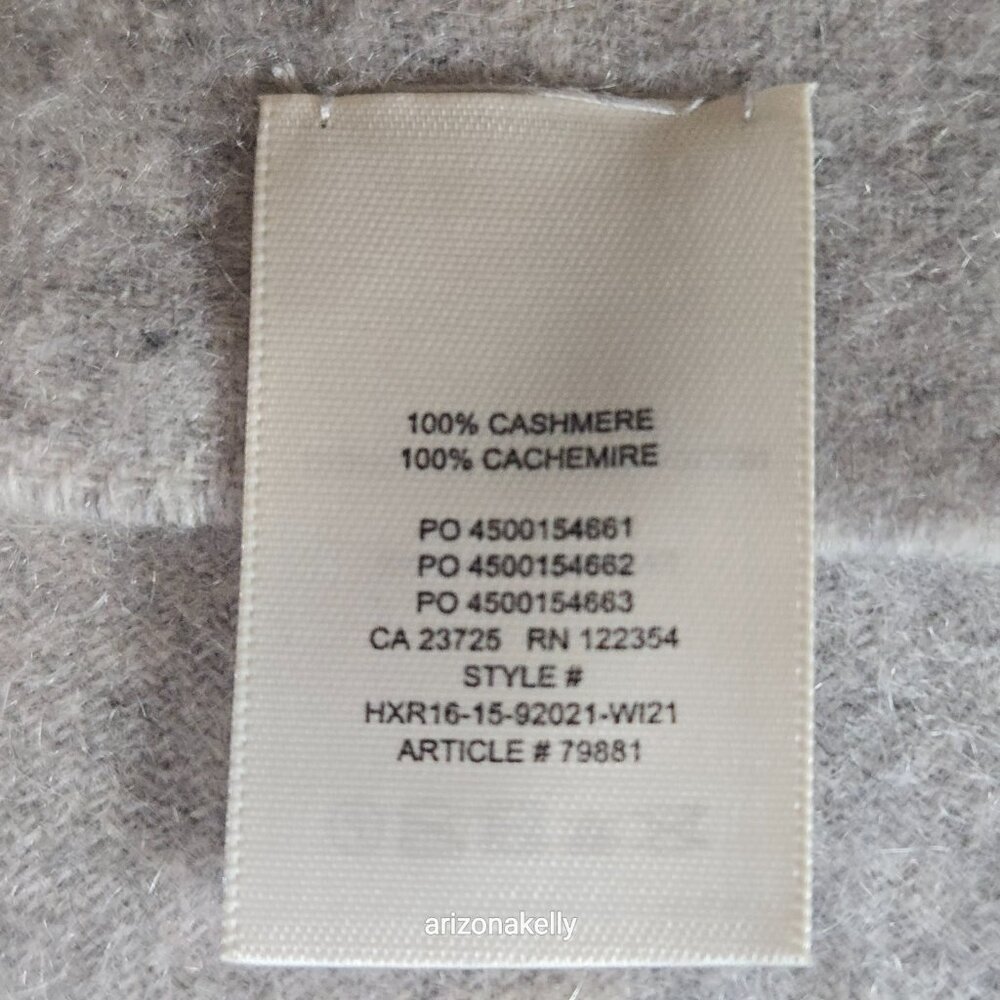 NWOT Alxiliary Cashmere Scarf Light Grey Aritzia - Picture 3 of 12